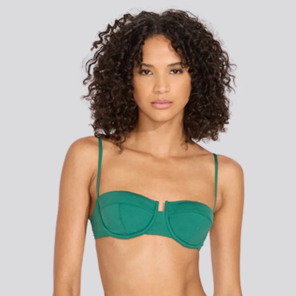 NWT Solid and Striped Arlo Bikini Top